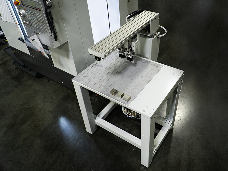 HAAS COMPACT AUTOMATIC PARTS LOADER