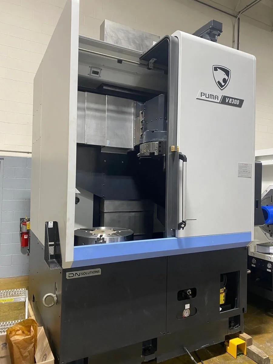 DN SOLUTIONS PUMA V8300R – 2022