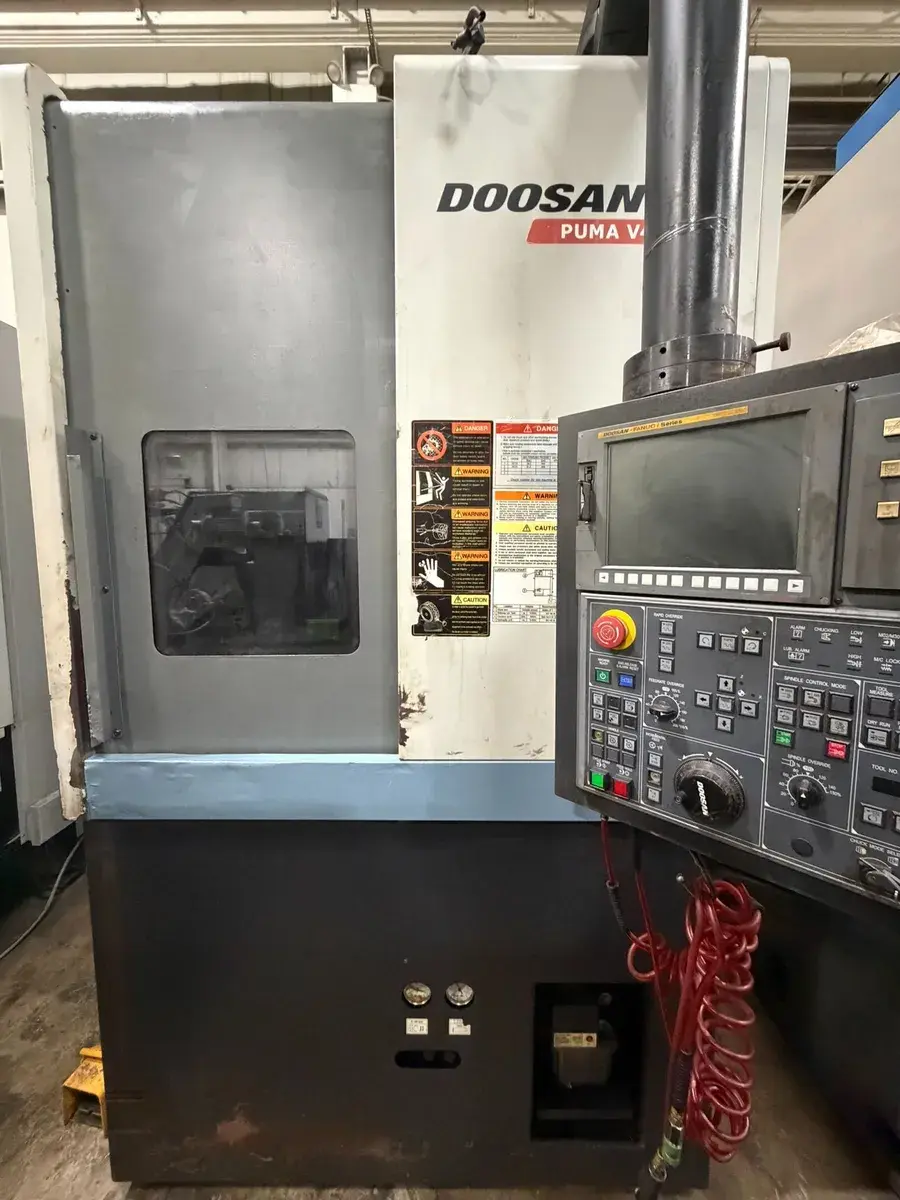 DOOSAN PUMA V400M – 2012