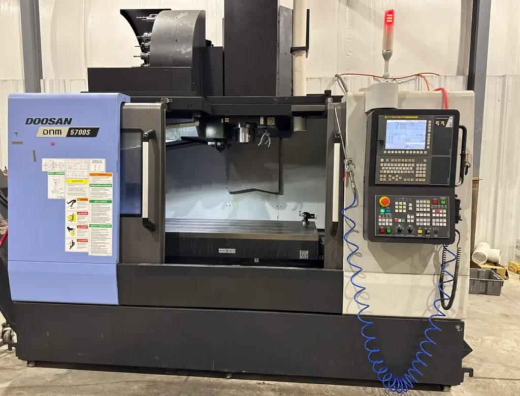 DOOSAN DNM 5700S 2019