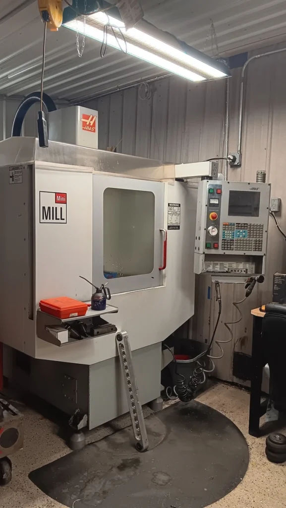 HAAS MINI MILL 2004