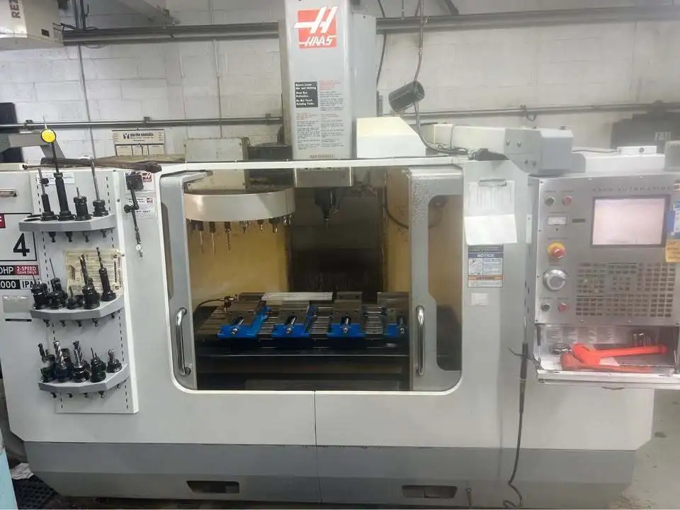 HAAS VF4 2006