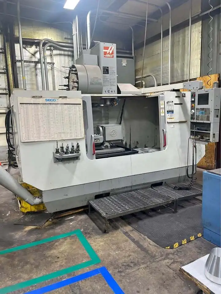 HAAS VF5B/40 2004