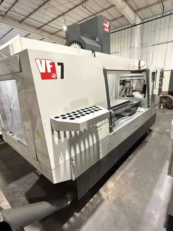 HAAS VF7/40 2011