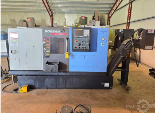 DOOSAN LYNX 220LMA 2010